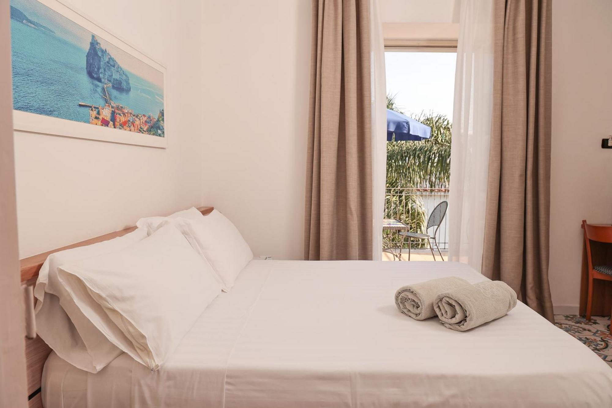 Hotel Terme Oriente - Beach & Spa Ischia Zewnętrze zdjęcie